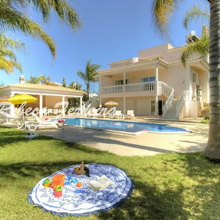 Montes De Sleeps 10 Pool Air Con Wifi Alvor