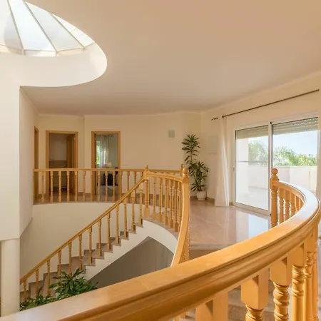Montes De Sleeps 10 Pool Air Con Wifi Alvor
