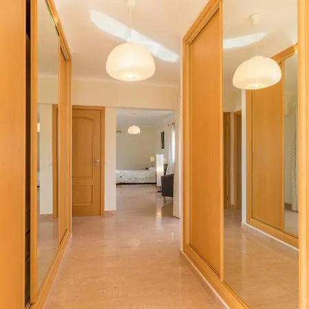 Montes De Sleeps 10 Pool Air Con Wifi *