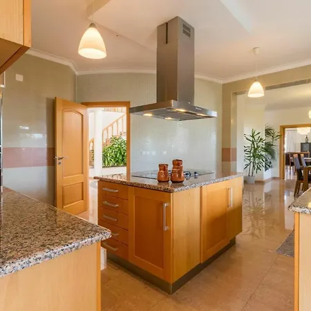 Montes De Sleeps 10 Pool Air Con Wifi *
